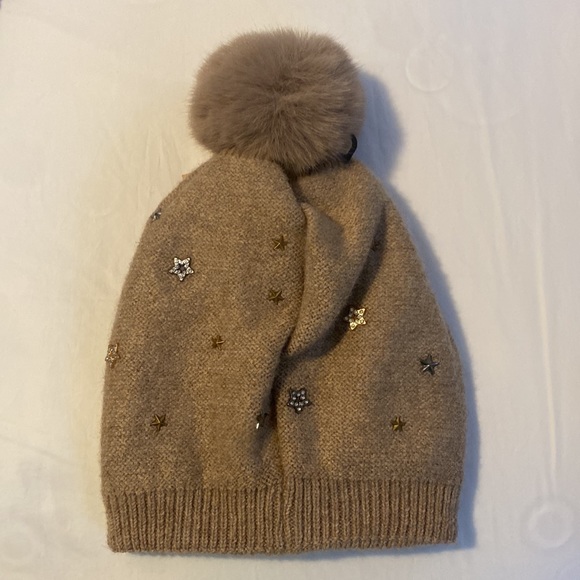 NWT C.C Pom Pom Tan Hat With Stars - Picture 2 of 8